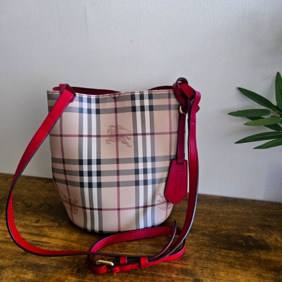 Burberry Checkered Crossbody Bag with Pink Highlights - Picture 1 of 6